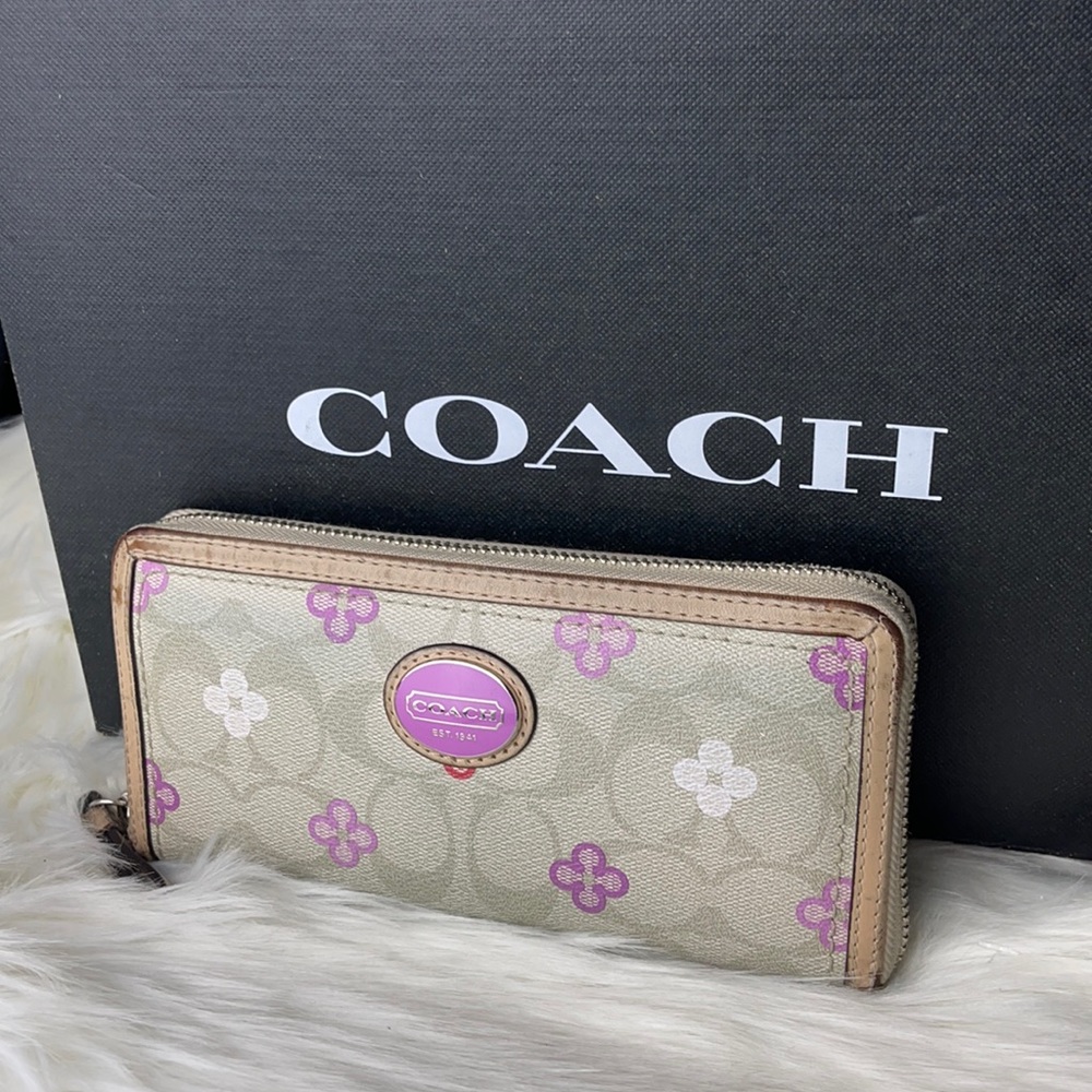Coach wallet